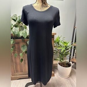 Jones New York black tee shirt dress. Size small.